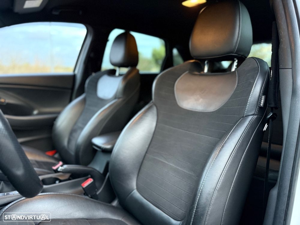 Hyundai i30 N 2.0 T-GDi Performance Pack - 8