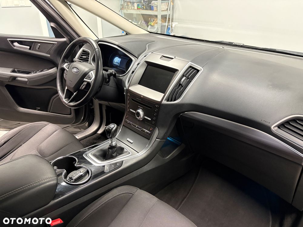 Ford S-Max 2.0 TDCi Trend - 13