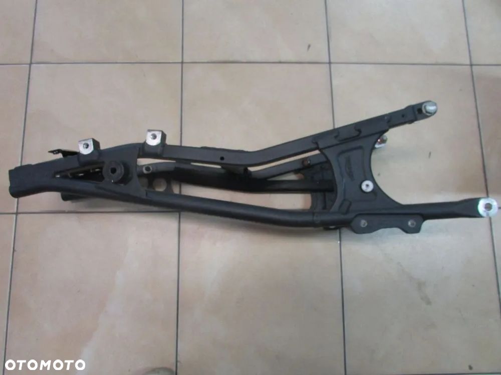 Triumph Tiger 1050 06-12 stelaż rama tył - 2