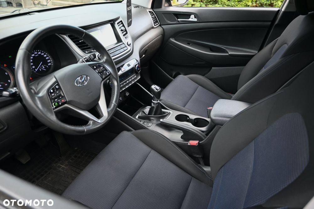 Hyundai Tucson 1.7 CRDI BlueDrive Comfort 2WD - 17