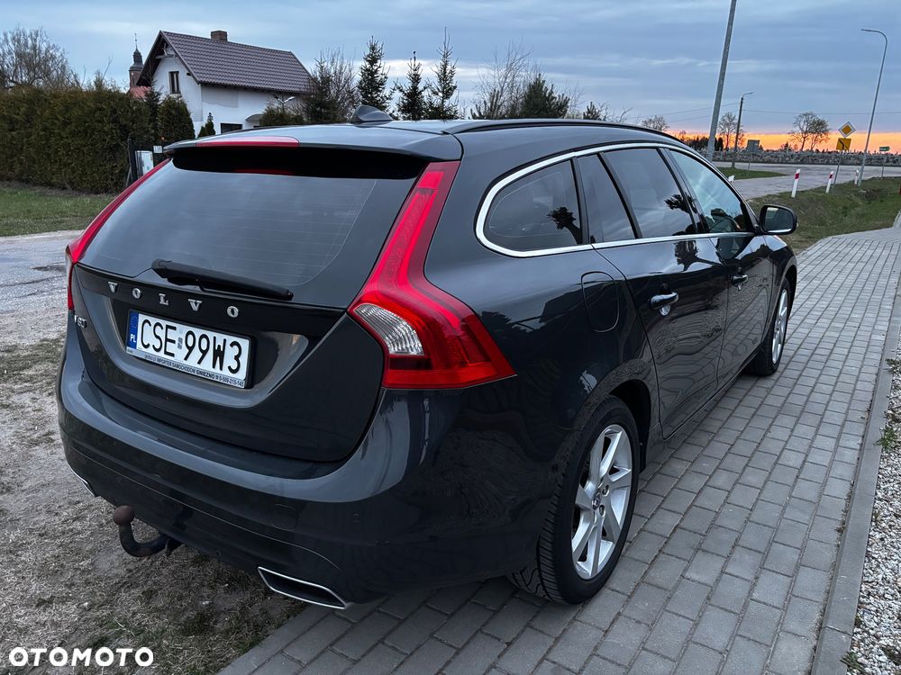 Volvo V60 D4 Drive-E Momentum - 2