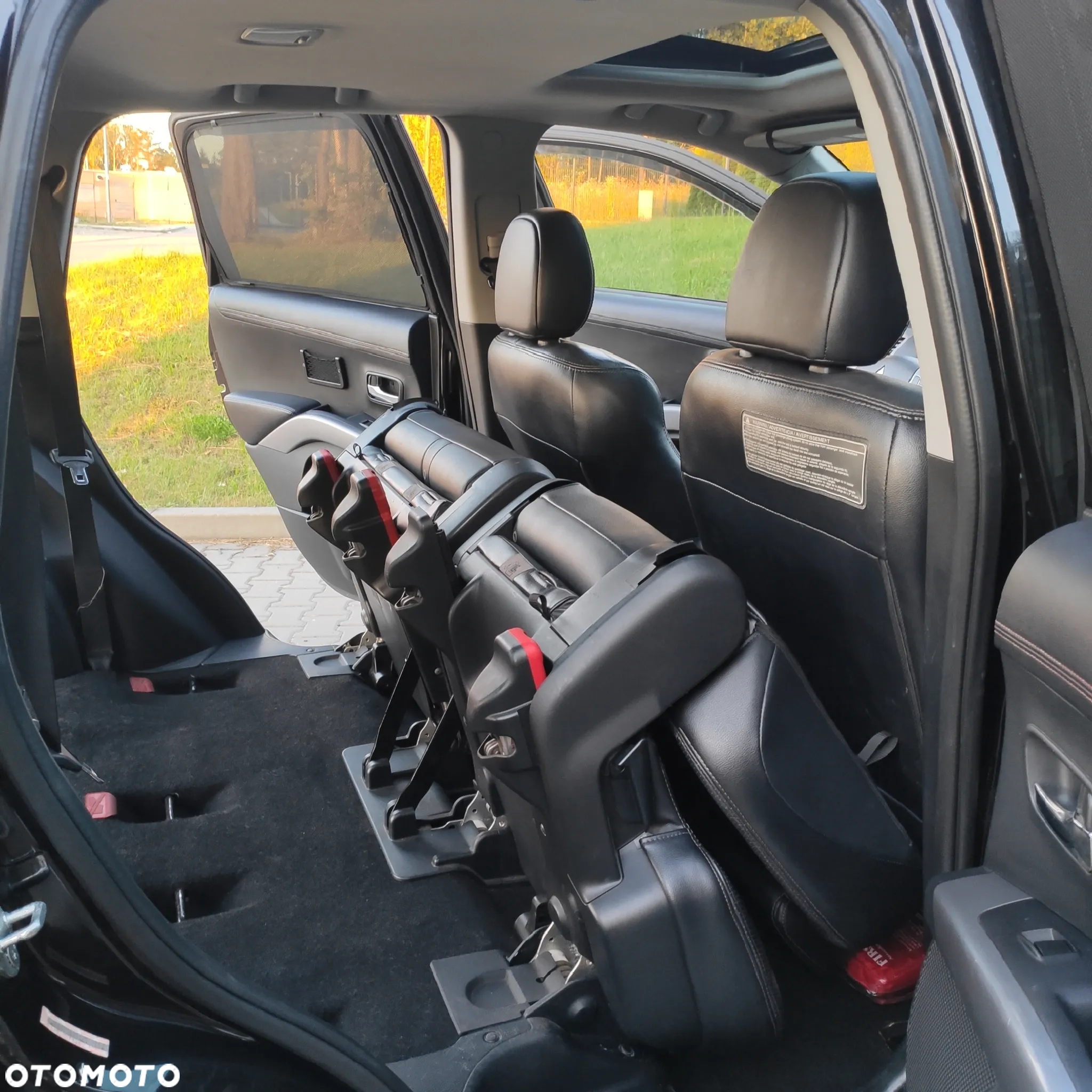 Mitsubishi Outlander 3.0 V6 XLS - 9