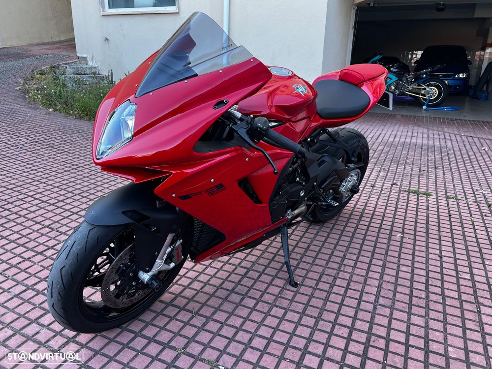 MV Agusta F3 Rosso - 3