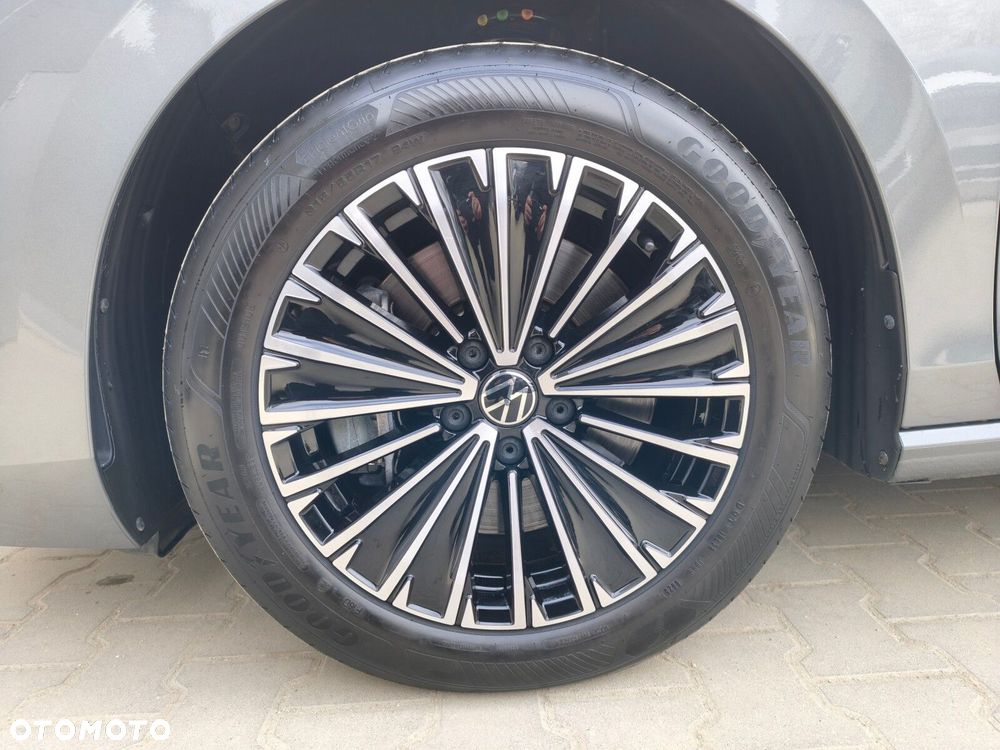 Volkswagen Passat - 40