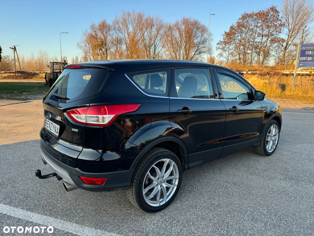Ford Kuga 1.6 EcoBoost 2x4 Titanium - 8
