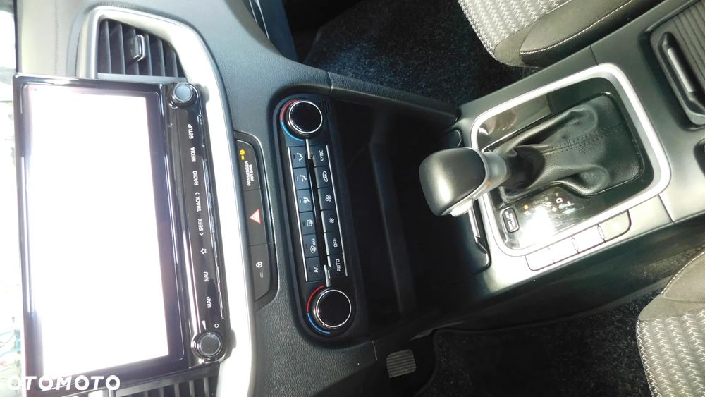 Kia Ceed 1.6 CRDi SCR L Business Line DCT - 10