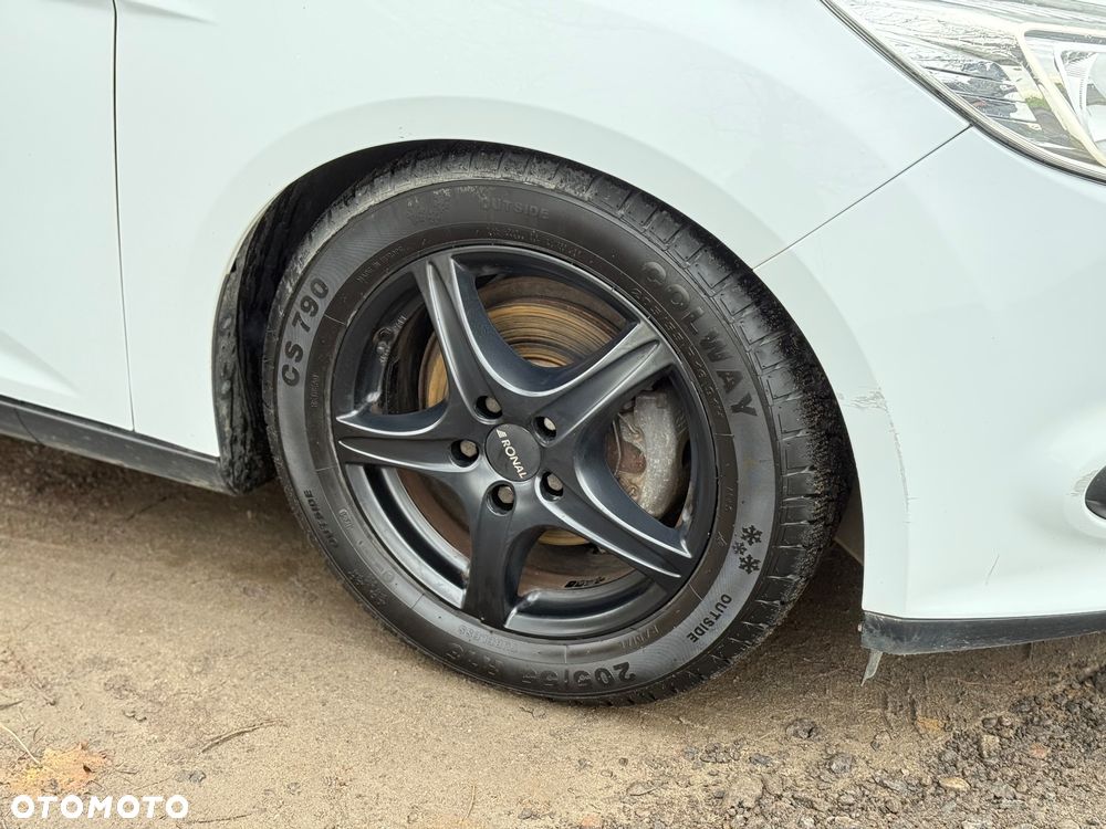 Ford Focus 1.0 EcoBoost 99g Trend - 12