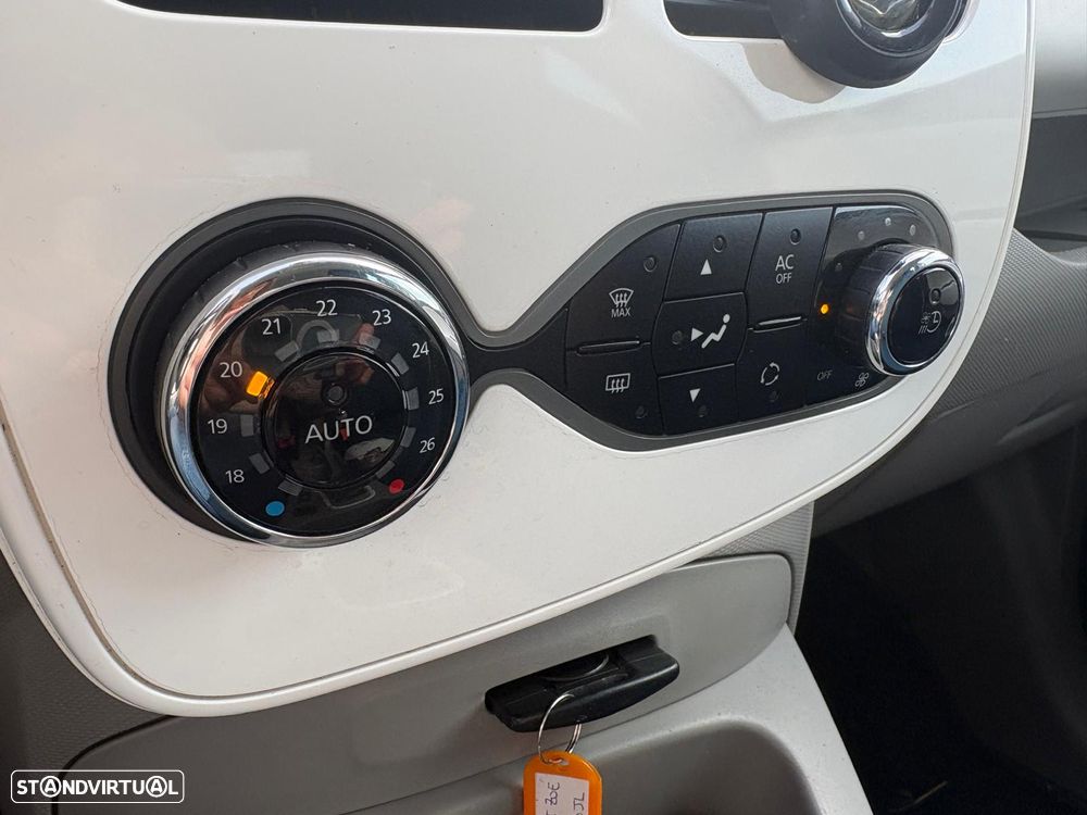 Renault Zoe (c/ Bateria) 22 kwh Life - 6