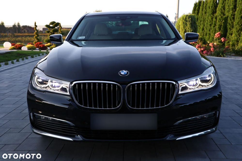 BMW Seria 7 730d xDrive - 31