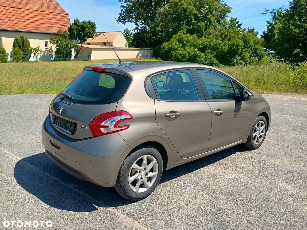 Peugeot 208 1.2 PureTech Active - 4