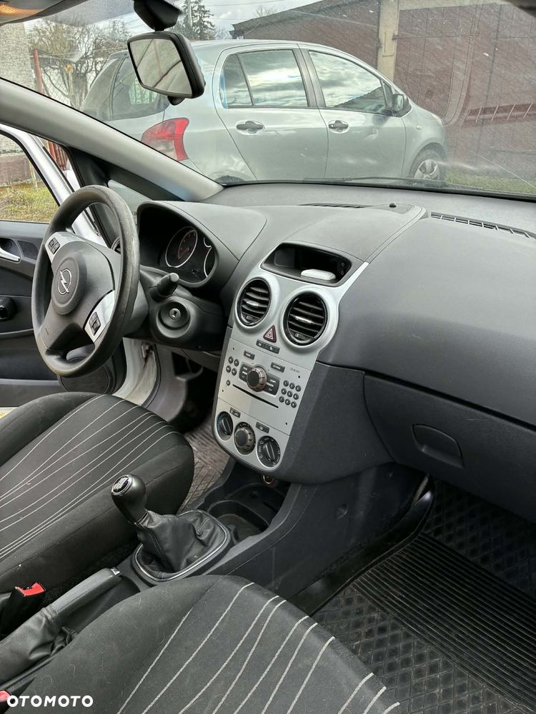 Opel Corsa 1.0 12V Essentia - 7