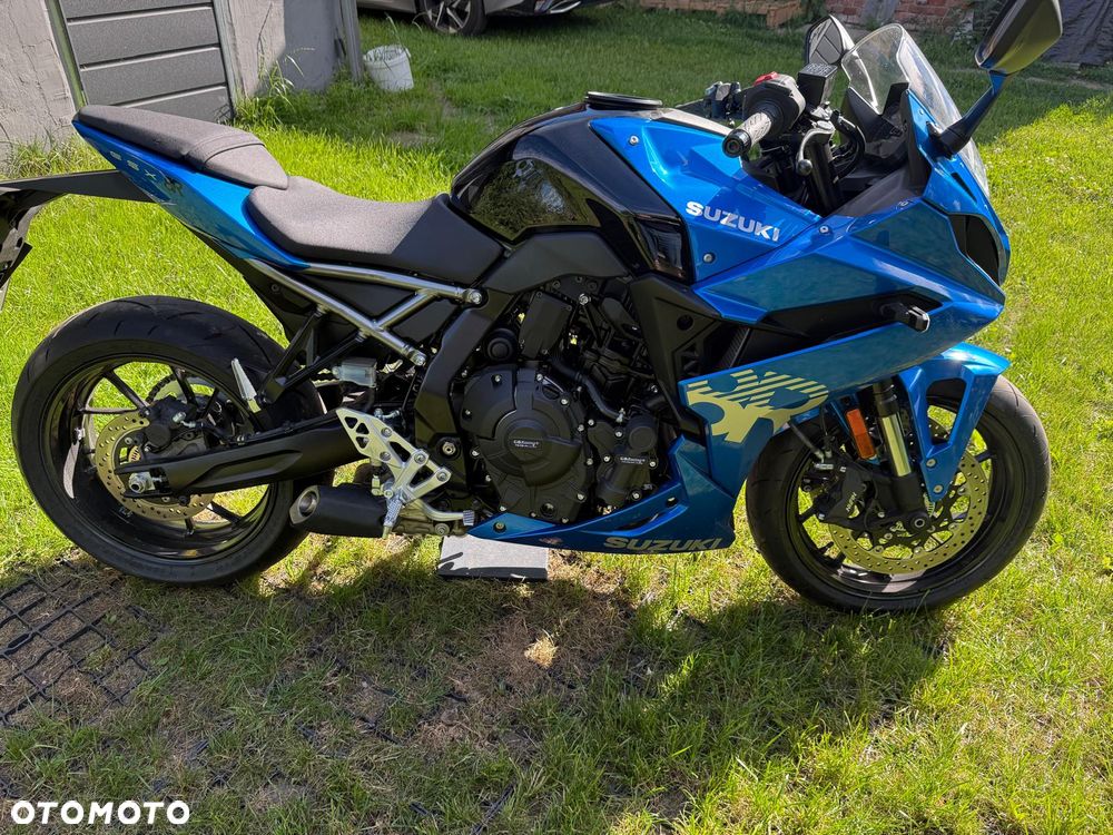 Suzuki GSX - 1