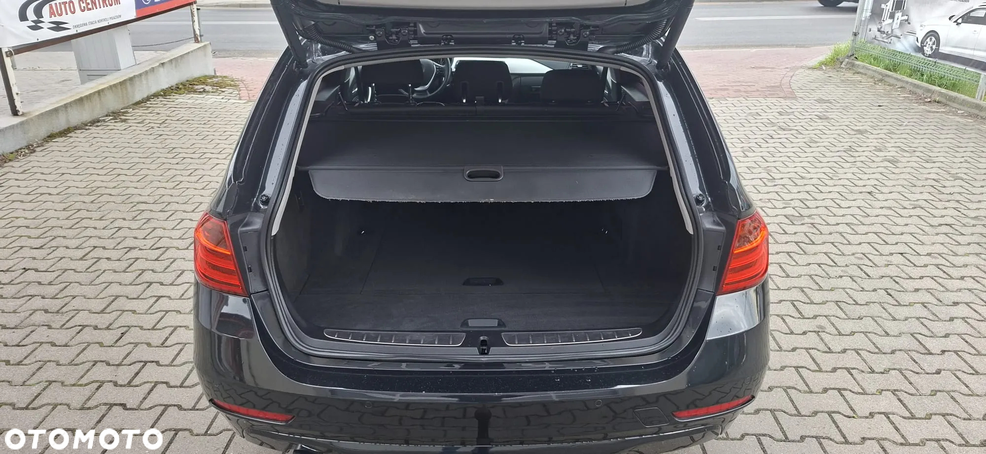 BMW Seria 3 316d Sport Line - 33