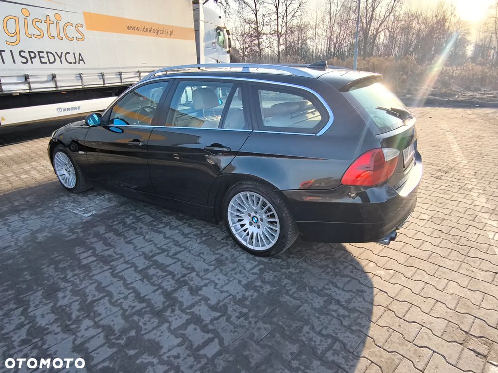 BMW Seria 3 330xi - 36