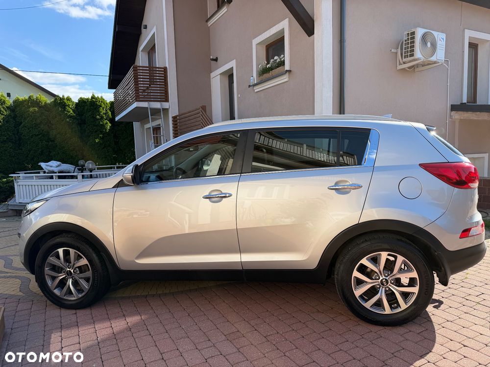 Kia Sportage 1.7 CRDI 2WD Dream-Team Edition - 10