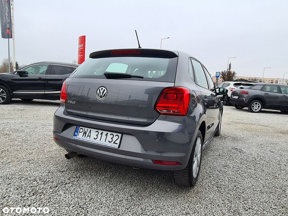 Volkswagen Polo 1.4 TDI Blue Motion Technology Lounge - 10