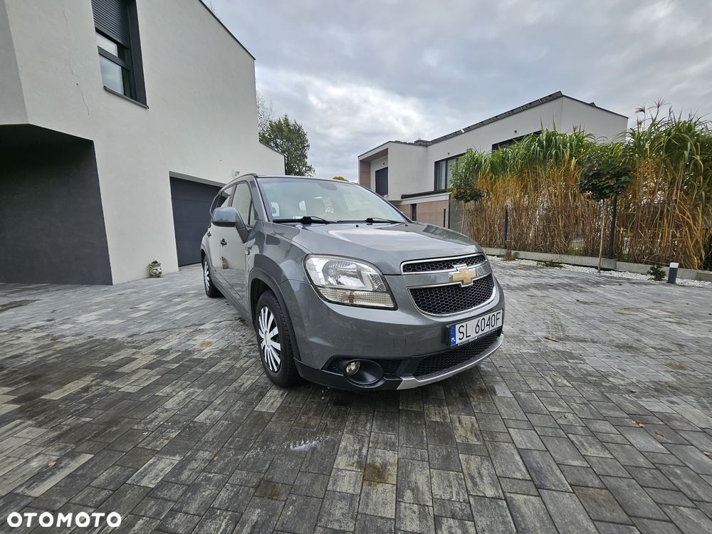 Chevrolet Orlando 2011 photo 2