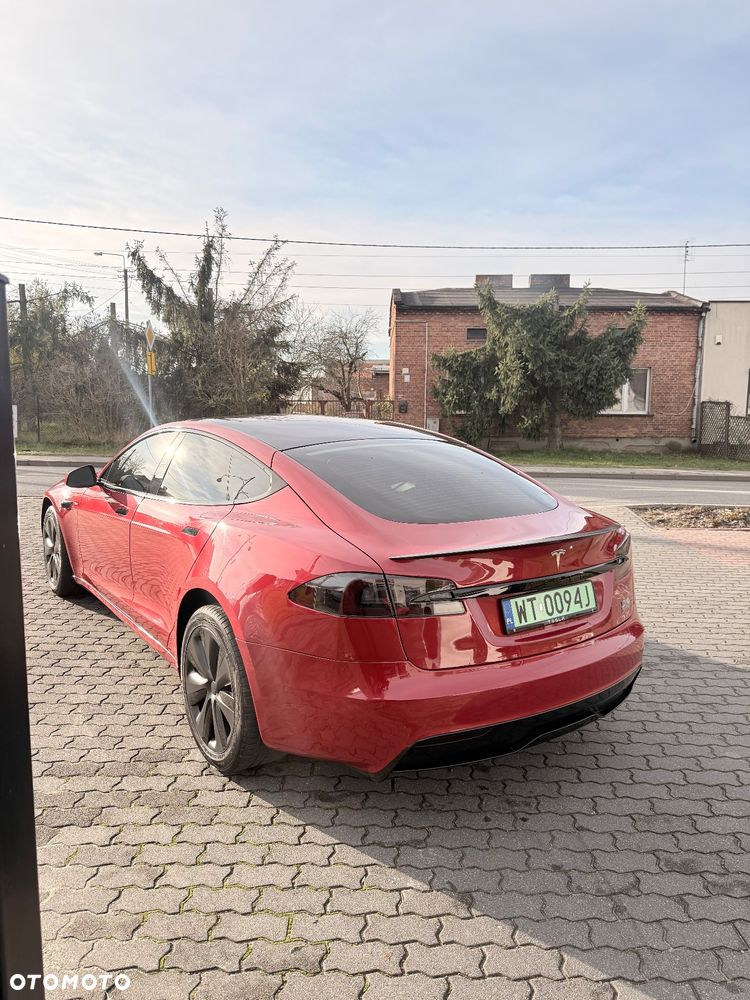 Tesla Model S - 6