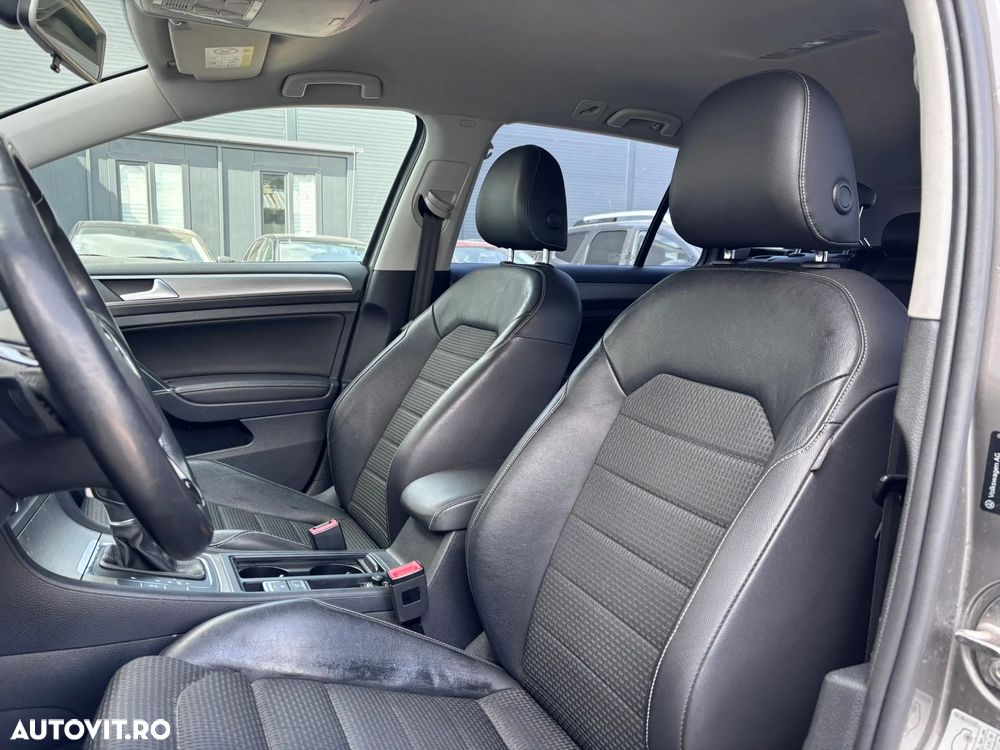 Volkswagen Golf 1.6 TDI BlueMotion Technology DSG Comfortline - 22