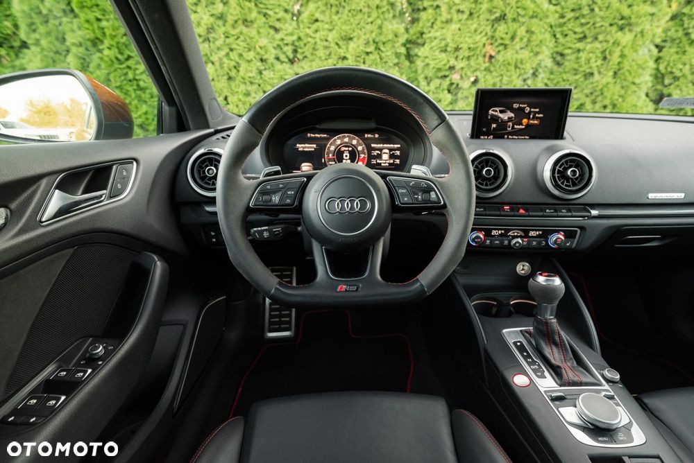 Audi RS3 Sportback - 11