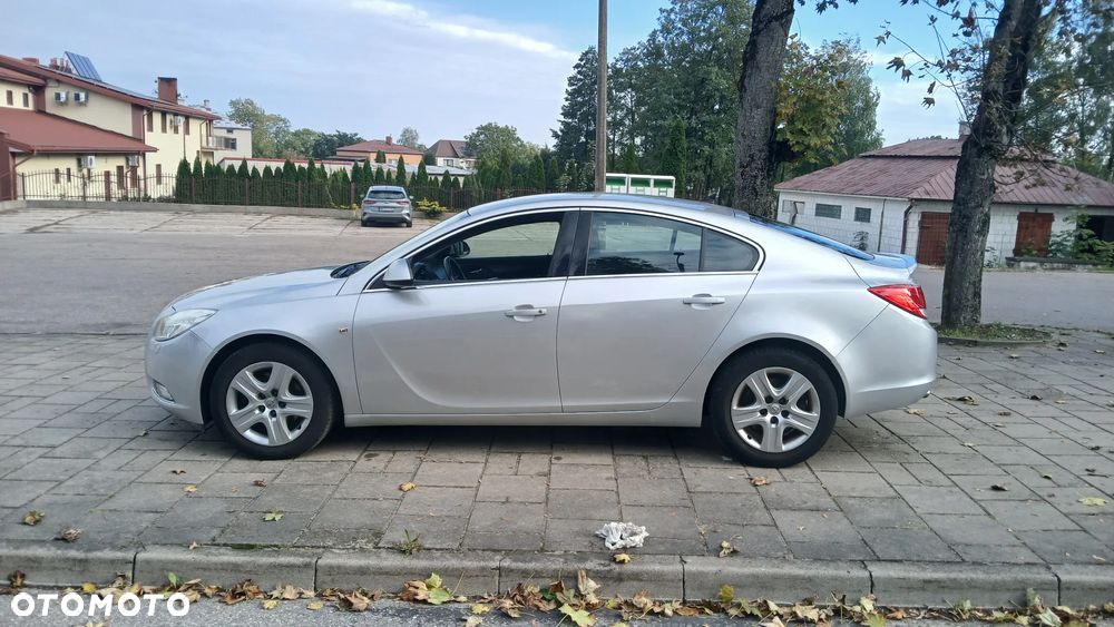 Opel Insignia 2.0 T Cosmo - 4
