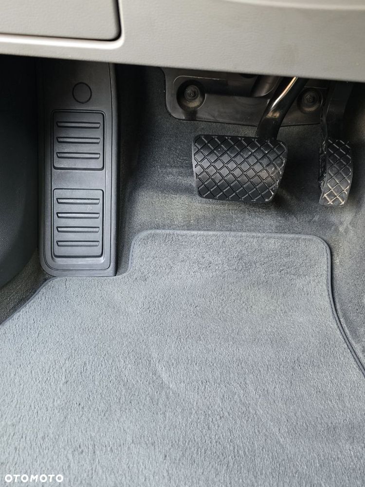 Audi A6 Avant 40 TDI mHEV Quattro S tronic - 17