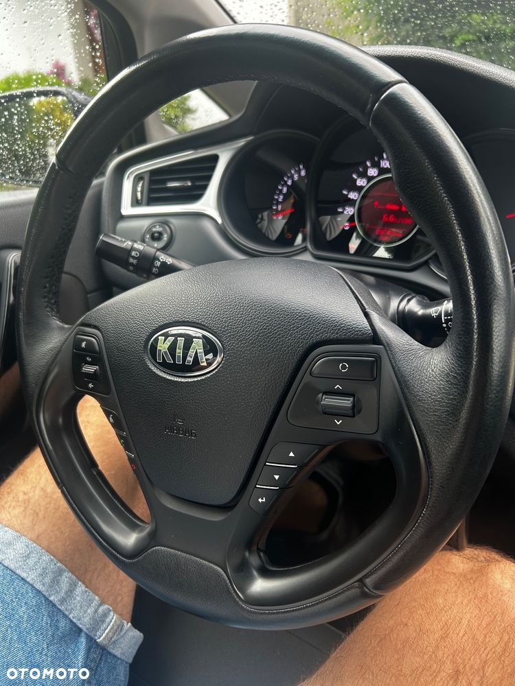 Kia Ceed 1.6 GDI Edition 7 - 23