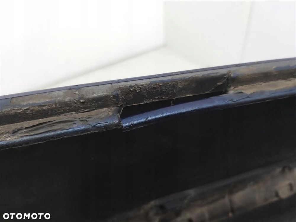 Zderzak tylny tył Seat Toledo II 1999-2004 KOD LAKIERU LB5N GRANATOWY - 4