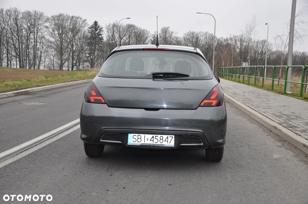 Peugeot 308 - 5
