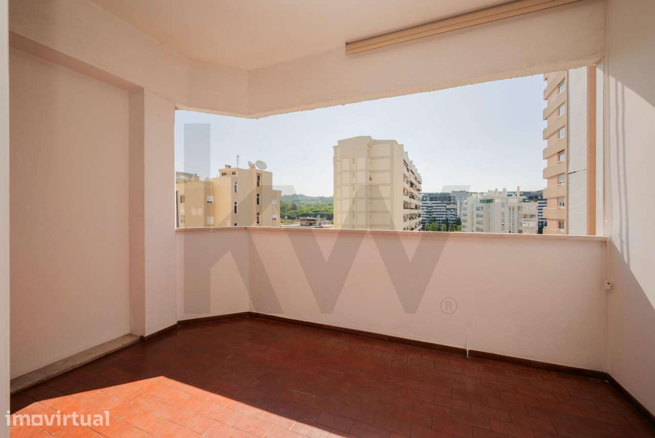 ​​​​​​​​​​​​​​​​​​​​​​​​​​​​Exclusivo Apartamento T3 em Miraflores na - Grande imagem: 3/40