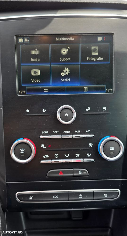 Renault Megane TCe 140 GPF LIMITED - 34