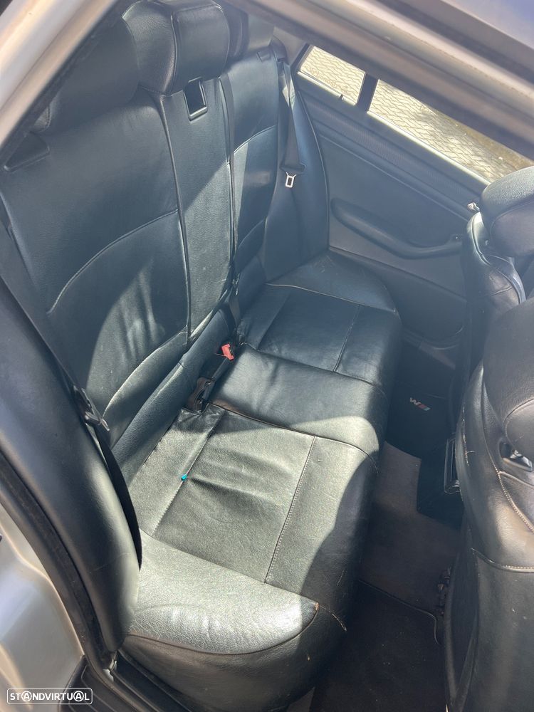 BMW 320 d Touring - 14