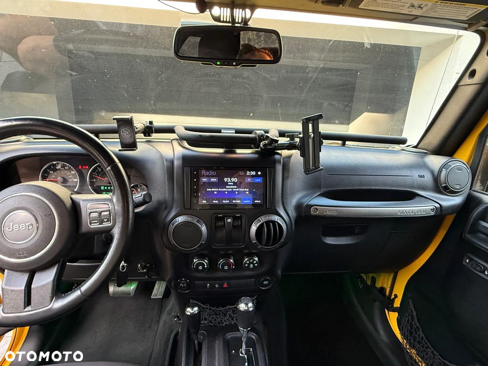 Jeep Wrangler - 9