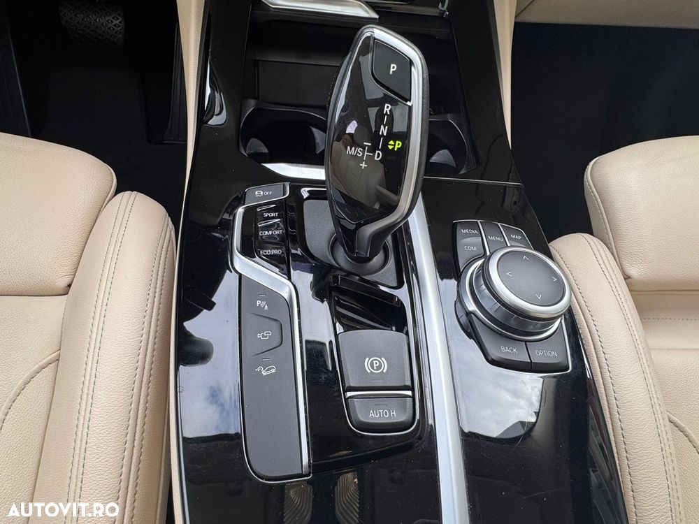 BMW X3 xDrive20d AT Luxury Line - 17