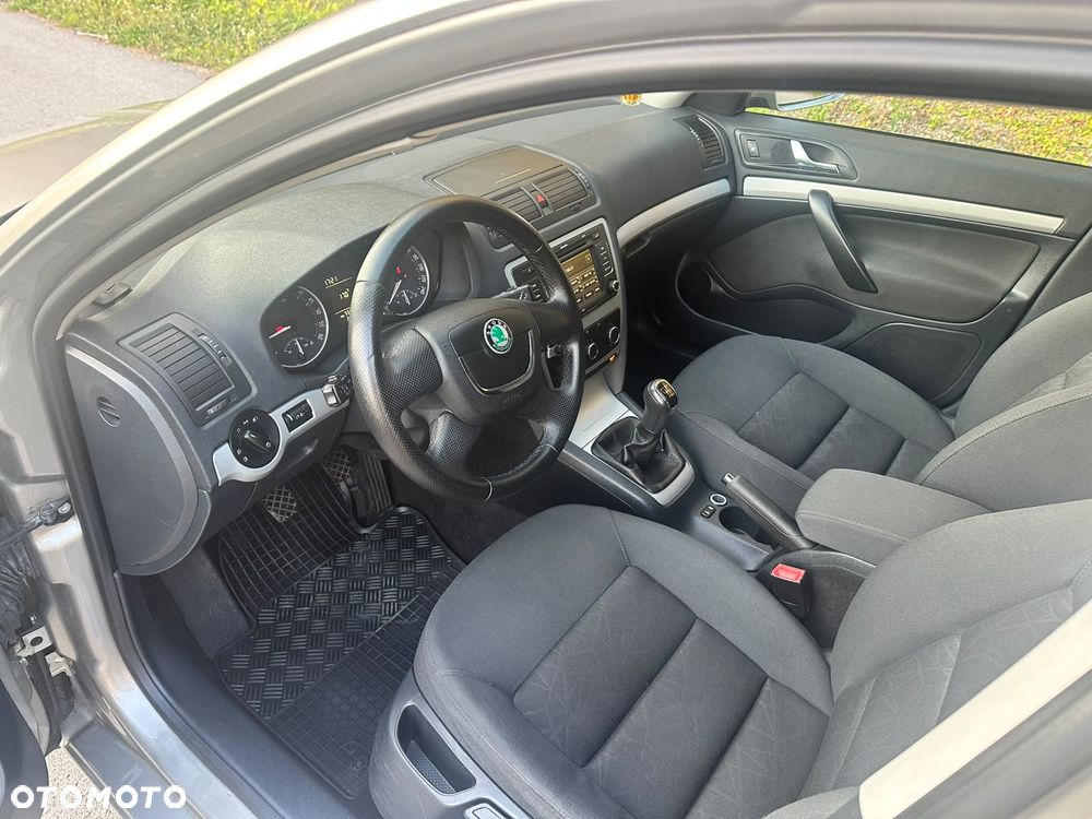 Skoda Octavia 2.0 TDI Family Plus - 15