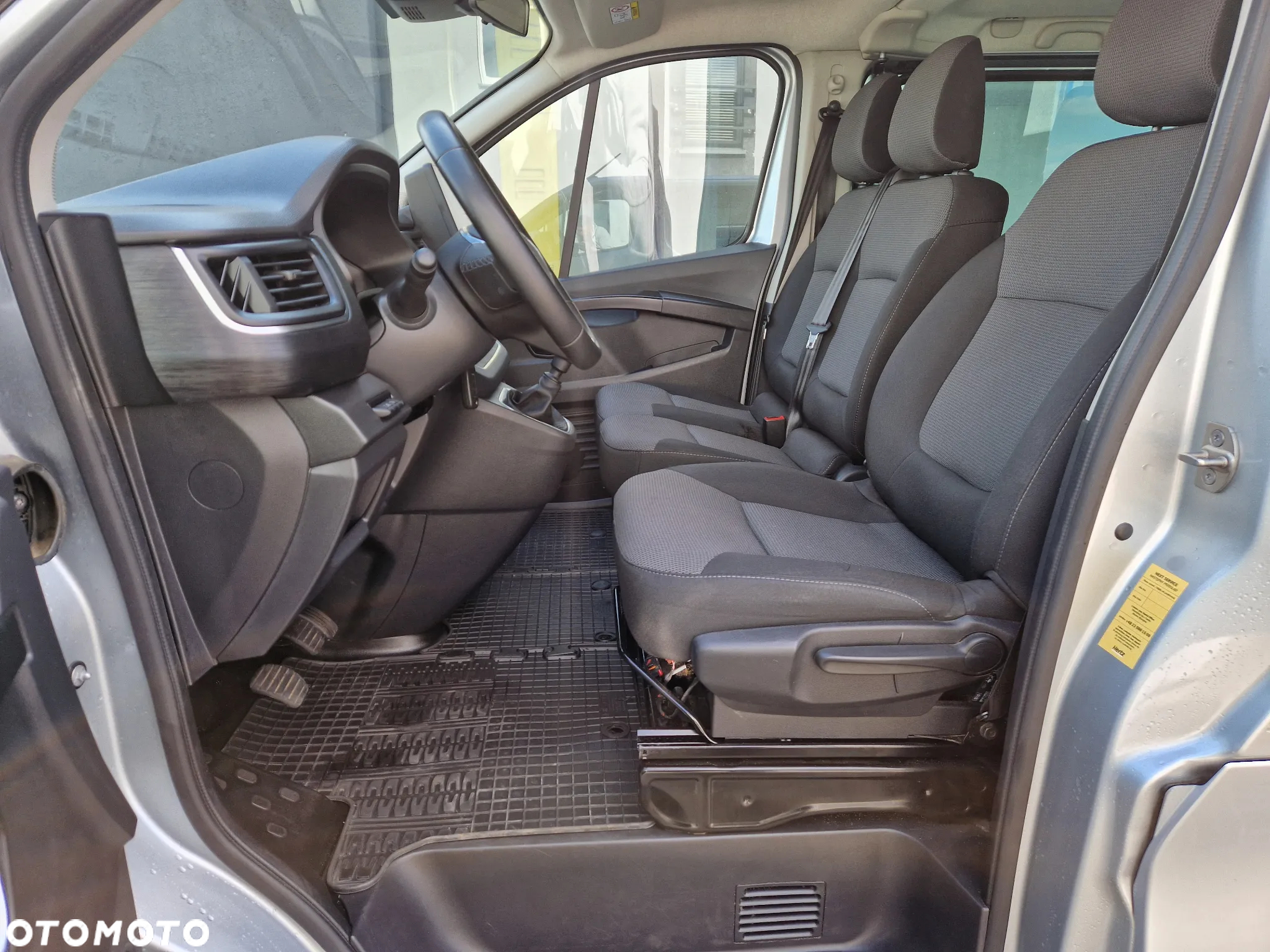 Renault Trafic 2.0 dCi L2H1 HD Extra (bryg.) - 10