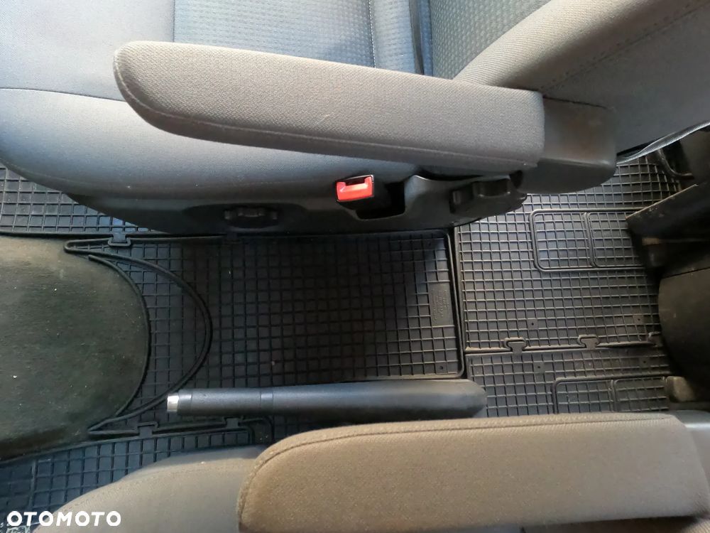 Volkswagen Multivan L1 - 25