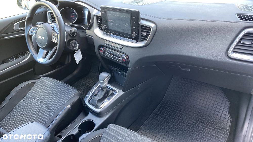 Kia Ceed 1.5 T-GDI M DCT - 18