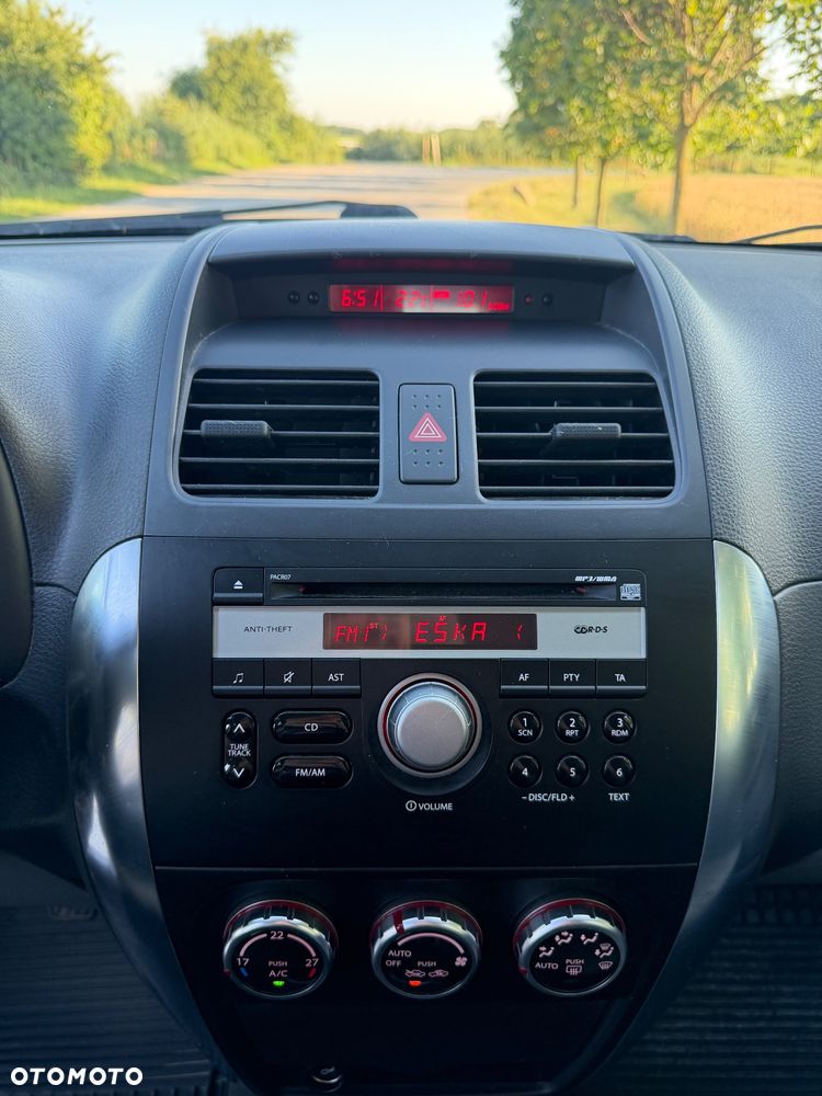 Suzuki SX4 1.6 GS / Premium 4WD - 13