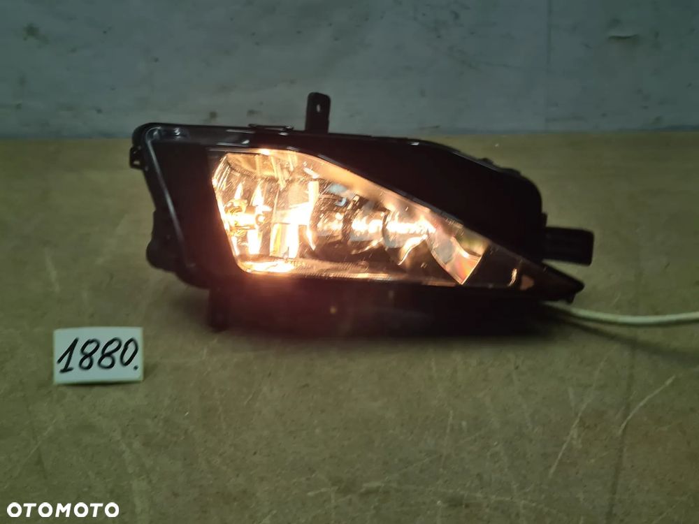 Vw golf sportsvan lift 510.941.661.E lampa przeciwmgielna, halogen lewy - 4