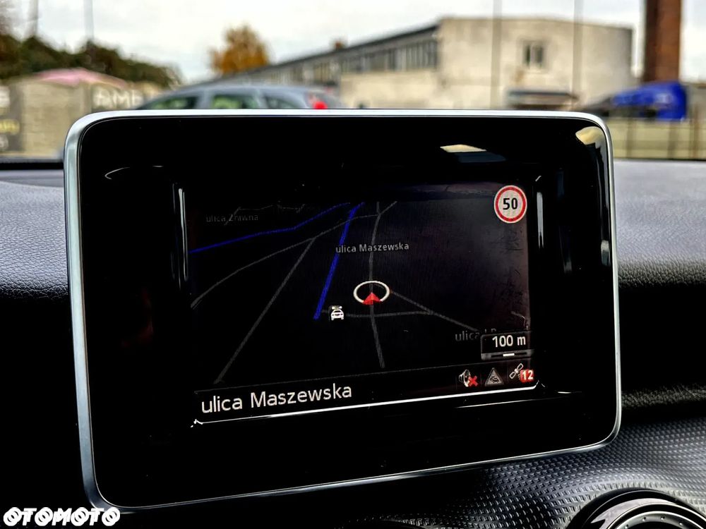 Mercedes-Benz Klasa A 180 (BlueEFFICIENCY) 7G-DCT Urban - 23