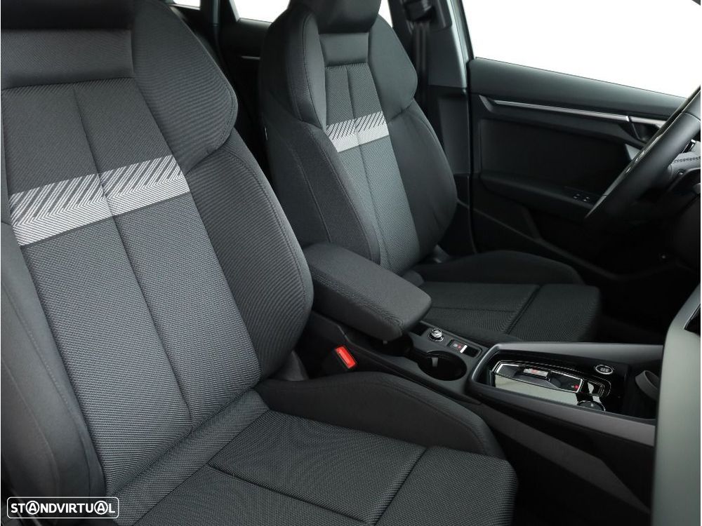 Audi A3 Sportback - 12