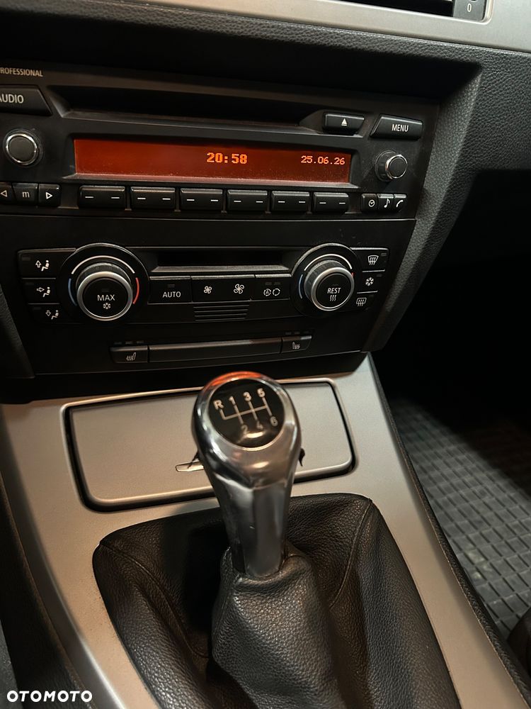 BMW Seria 3 320d - 9