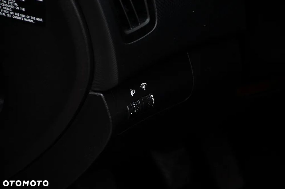 Kia Ceed 1.4 CVVT Dream-Team Edition - 33