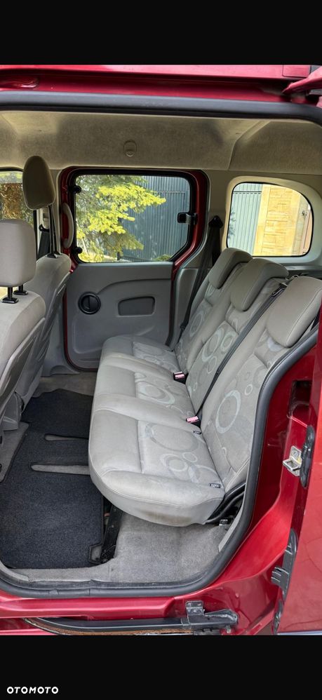 Renault Kangoo 1.6 8V Happy Family - 11