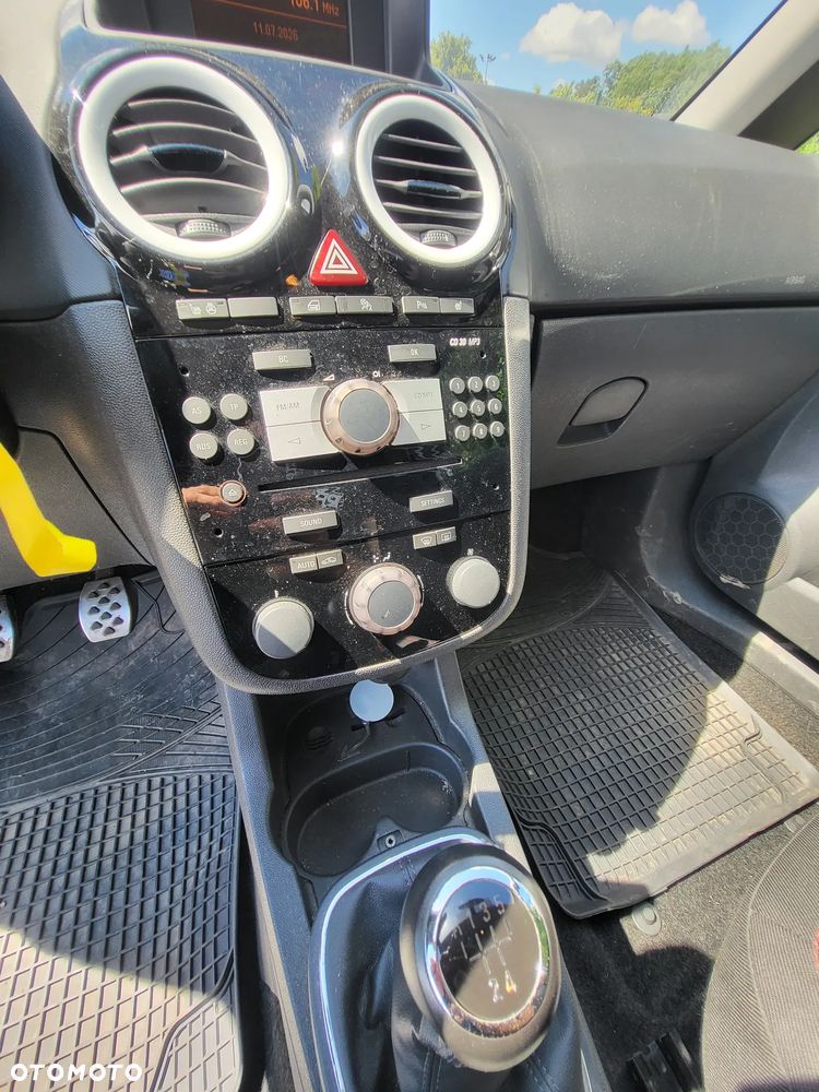 Opel Corsa - 10