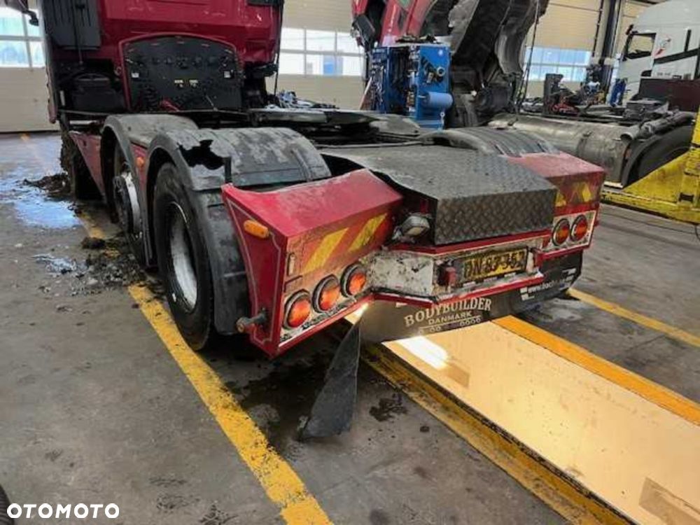 Iveco 26.570  6x2 - 4