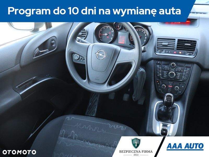 Opel Meriva - 9