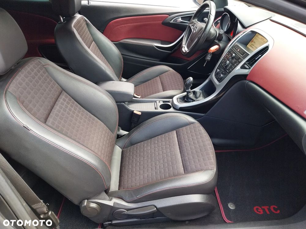 Opel Astra GTC 1.4 Turbo - 17