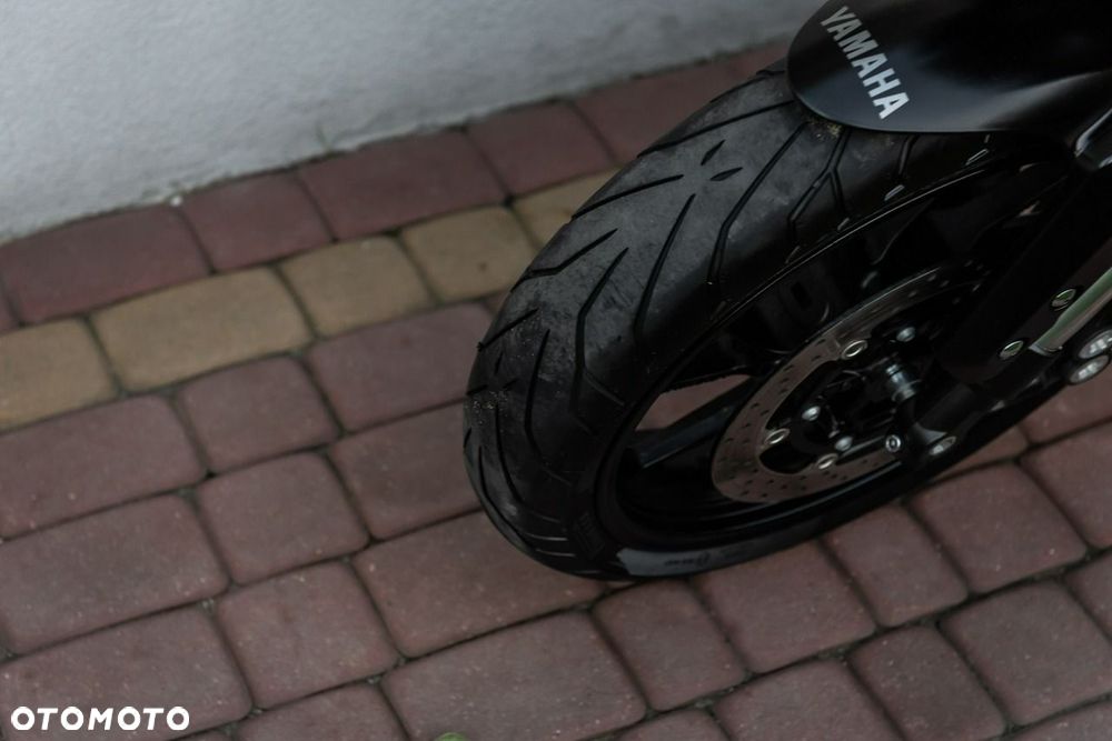 Yamaha MT - 8
